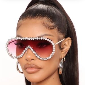 NWT Fashion Nova Paparazzi Moment Sunglasses